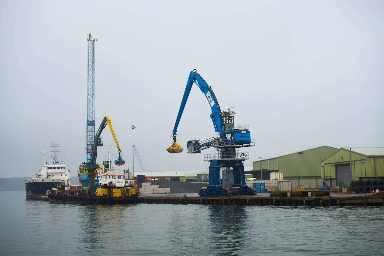 Offshore heavy transport